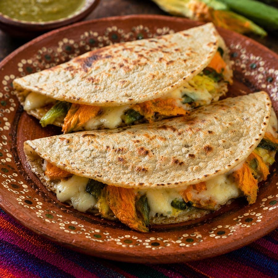 Quesadillas de flor de calabaza